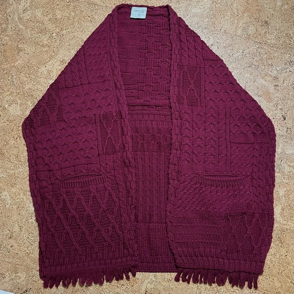Connemara Knitwear Made In Ireland Merino Wool Cable Knit Shawl Wrap In Wine O/S - Picture 9 of 15
